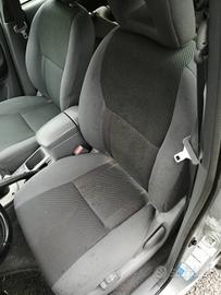 Sedile anteriore sx TOYOTA RAV 4 del 2003