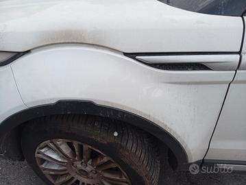 Parafango sx Land rover range rover Evoque anno 20