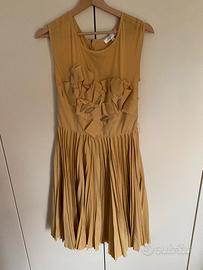 Vestito plissettato giallo con drappeggio, tg. S