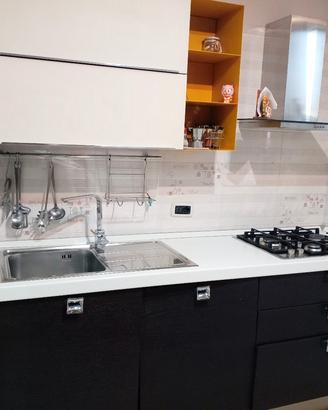 Cucina 7 mt. lineari Lube in Multistrato 