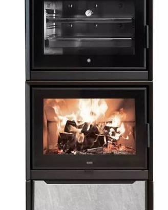 KUOKI 110da11,4KW cm72x46x140 stufa a legna Klover