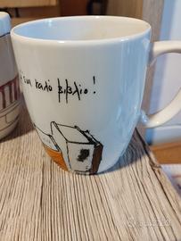 2 tazze per bevande calde con grafica greca