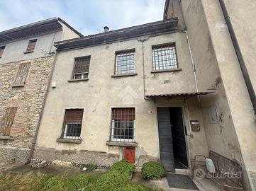 RUSTICO A CASTELL'ARQUATO