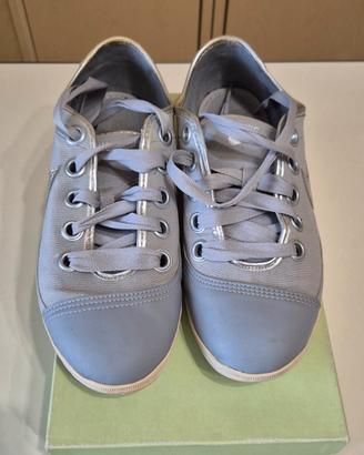 Nike sneakers in tessuto grigio e argento n. 41