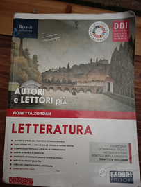 Vari Libri scuola media con pieghi di libri