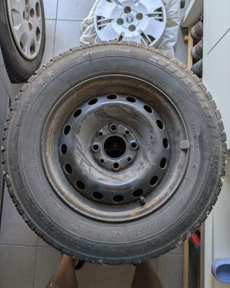 Cerchi Panda con gomme invernali
