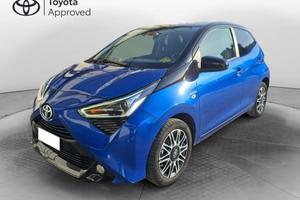 Toyota Aygo 5p 1.0 x-clusiv red pack 72cv