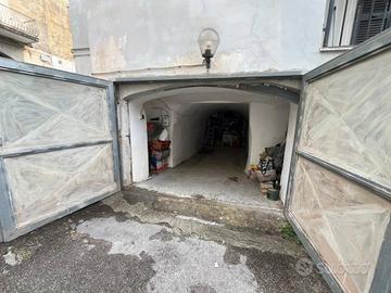 Villa di 105 m² con 4 locali e box auto a Boscorea