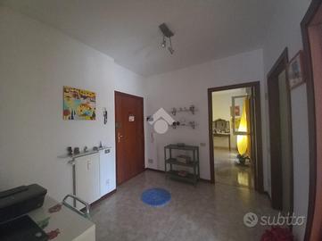 6 LOCALI A BORZONASCA