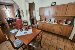 Luminoso appartamento al primo piano con cantina