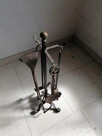  Antichi attrezzi pulizia del camino 