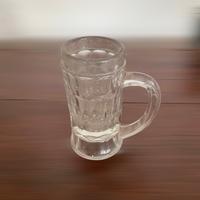 Boccale in vetro spesso con manico