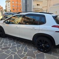Peugeot 2008 110cv 1200cc gt line cambio automatic