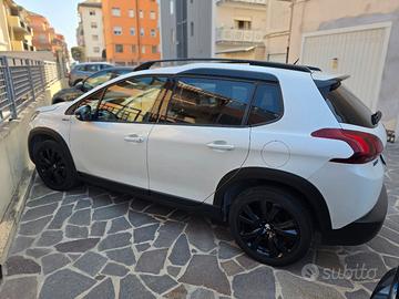 Peugeot 2008 110cv 1200cc gt line cambio automatic