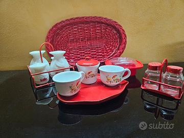 Set accessori da cucina bianco e rosso