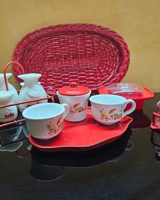 Set accessori da cucina bianco e rosso