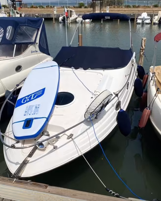 Barca REGAL 26.65 cabinato come nuovo unica