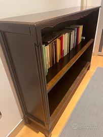 Scaffale in legno di noce