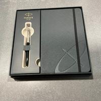 Confezione  Penna Parker + Notes Parker