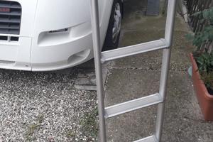 Scaletta Camper 