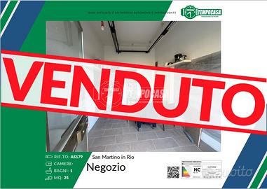 Negozio con Bagno e Garage - Ideale per Studio o A