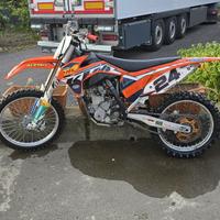 Moto cross KTM 350