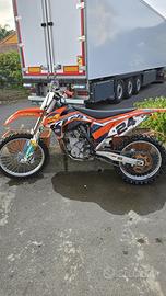 Moto cross KTM 350