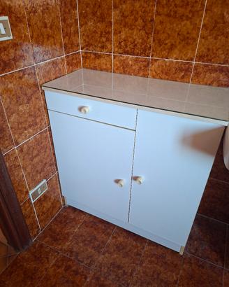 Mobile bianco bagno