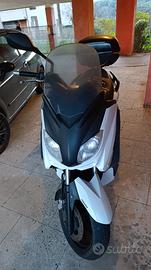 xmax250