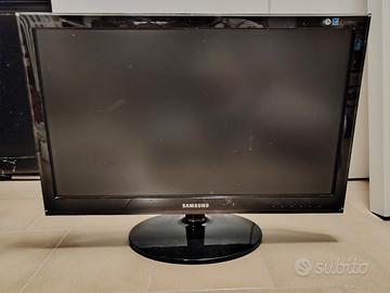 monitor Samsung sync master P2450 usato