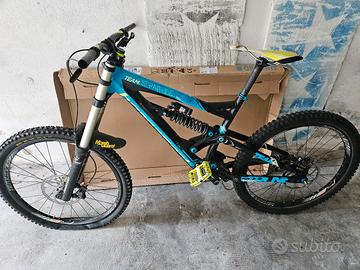 Bergamont Straitline Team - Bici Downhill / DH