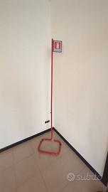 Piantana porta estintore a pavimento H180 cm