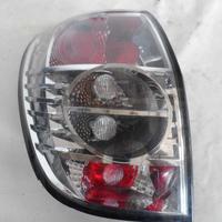 FANALE POSTERIORE SX A LED INTEGRATO NEL PORTELLON