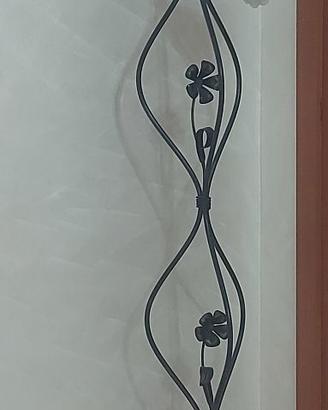 Piantana in ferro battuto