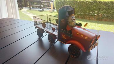 camioncino in latta