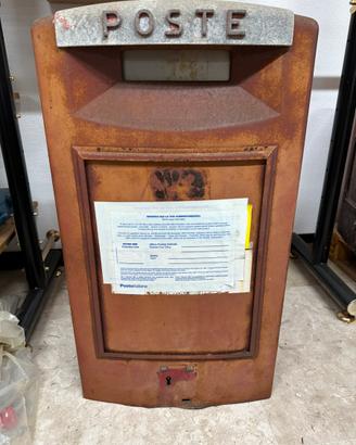 Buca lettere dismessa vintage grande