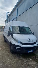Iveco Dayli passo medio tetto alto