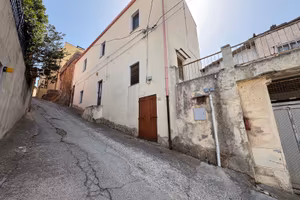Villacidro Indipendente con Due Unità Abitative