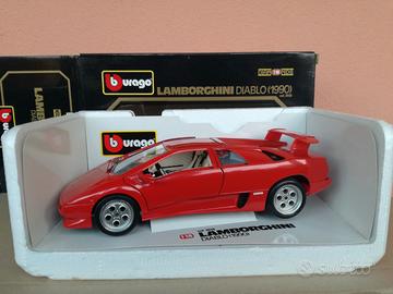 Modello auto lamborghini diablo rossa burago
