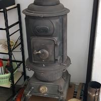 stufa a legna di ghisa