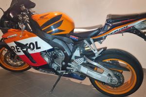 Honda CBR 1000 RR Fireblade Repsol SC57 (2005)