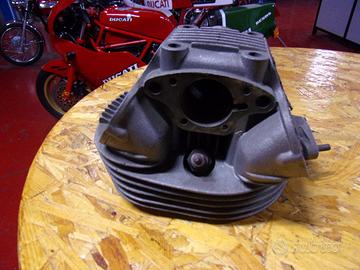 Testata Ducati 125 sport anni 50'