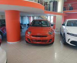 Fiat 600 Hybrid DCT MHEV La Prima