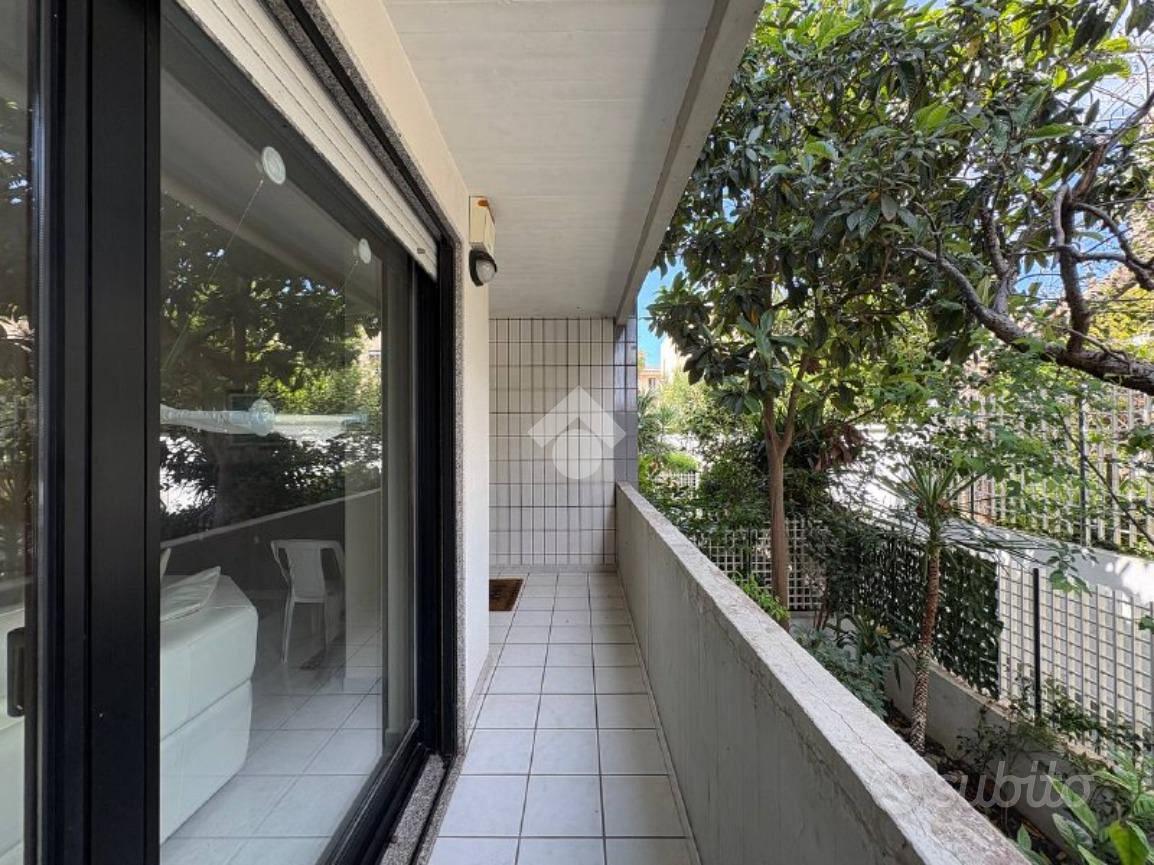 VILLA A SCHIERA A BRINDISI - Vista 2