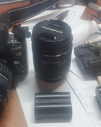 fotocamera digitle Olympus E520 + 2 obiettivi zoom