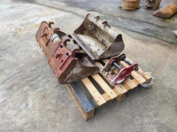 Attacco rapido Klac con 3 benne per miniescavatore