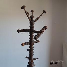 Appendiabiti in noce