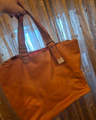 borsa Fergi- Colore arancio corallo
