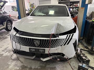 Peugeot 3008 SINISTRATA