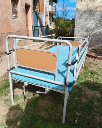 Letto con sponda per anziani